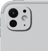 iPad Pro, pohled zezadu, stříbrná barva, profesionální fotosoustava s pětičlenným objektivem a adaptivním True Tone bleskem