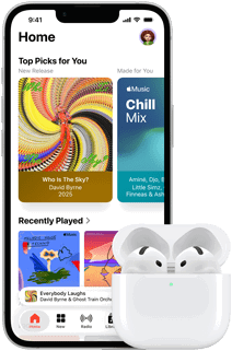 iPhone 17e, pohled zepředu, domovská stránka aplikace Apple Music, vedle jsou AirPody Pro 3 v otevřeném MagSafe nabíjecím pouzdře