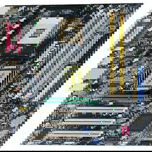 FOXCONN 865M01-G-6LS, i865G/ICH5, int.VGA + AGP x8, DualChannel DDR400, SATA, USB2.0, LAN, mATX sc47 - Motherboard - Main image