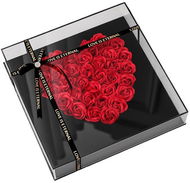 ANNAM 34 mýdlových růží v srdcovém dárkovém boxu 29 × 29 cm, červený - Dárkový box