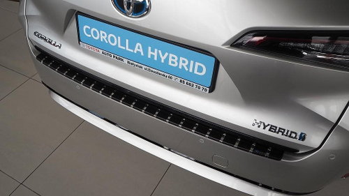 Alu-Frost Fifth door sill cover - stainless steel+carbon Toyota Corolla XII 5 door. Estate, Suzuki S - Boot Edge Protector - Main image