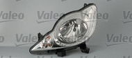 Front Headlight VALEO PEUGEOT 107, 05- headlight H4 (E. O. +mot. ), L - Přední světlomet