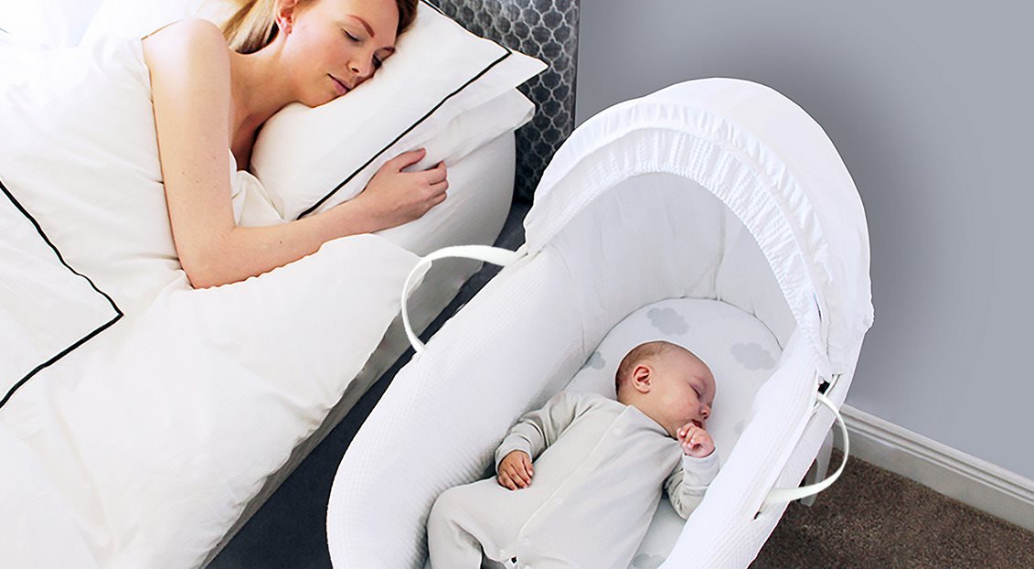 Shnuggle moses basket clearance mattress