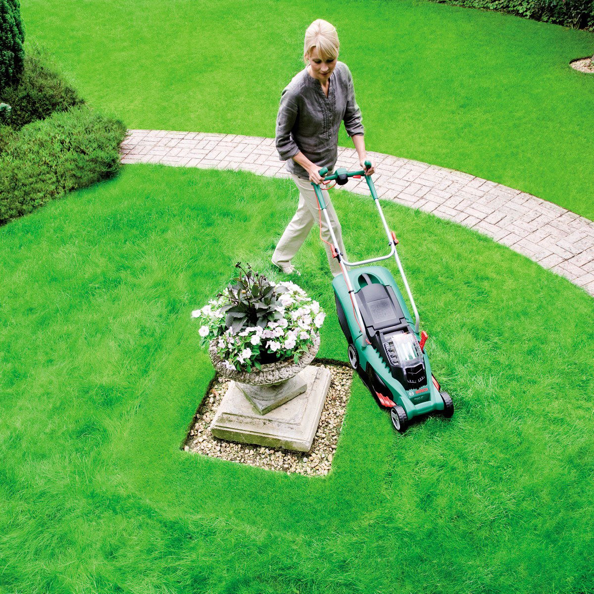 Bosch 37 2024 li cordless lawnmower