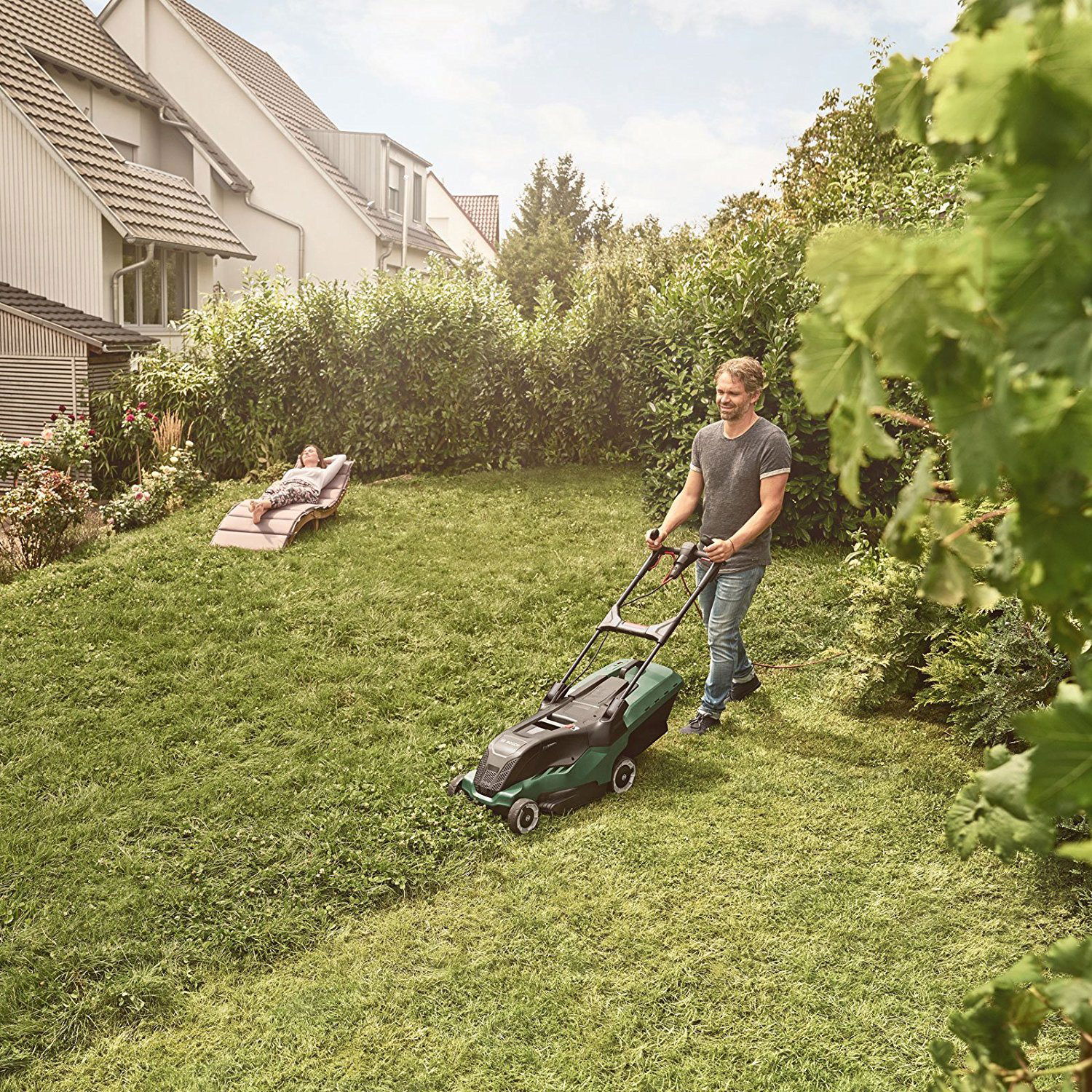 Bosch advancedrotak 650 online electric lawnmower