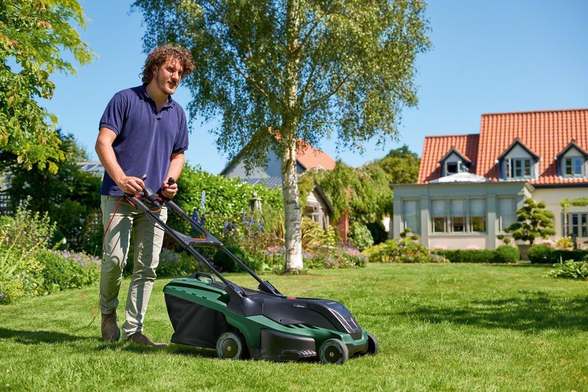 Bosch advancedrotak 750 on sale electric rotary lawnmower