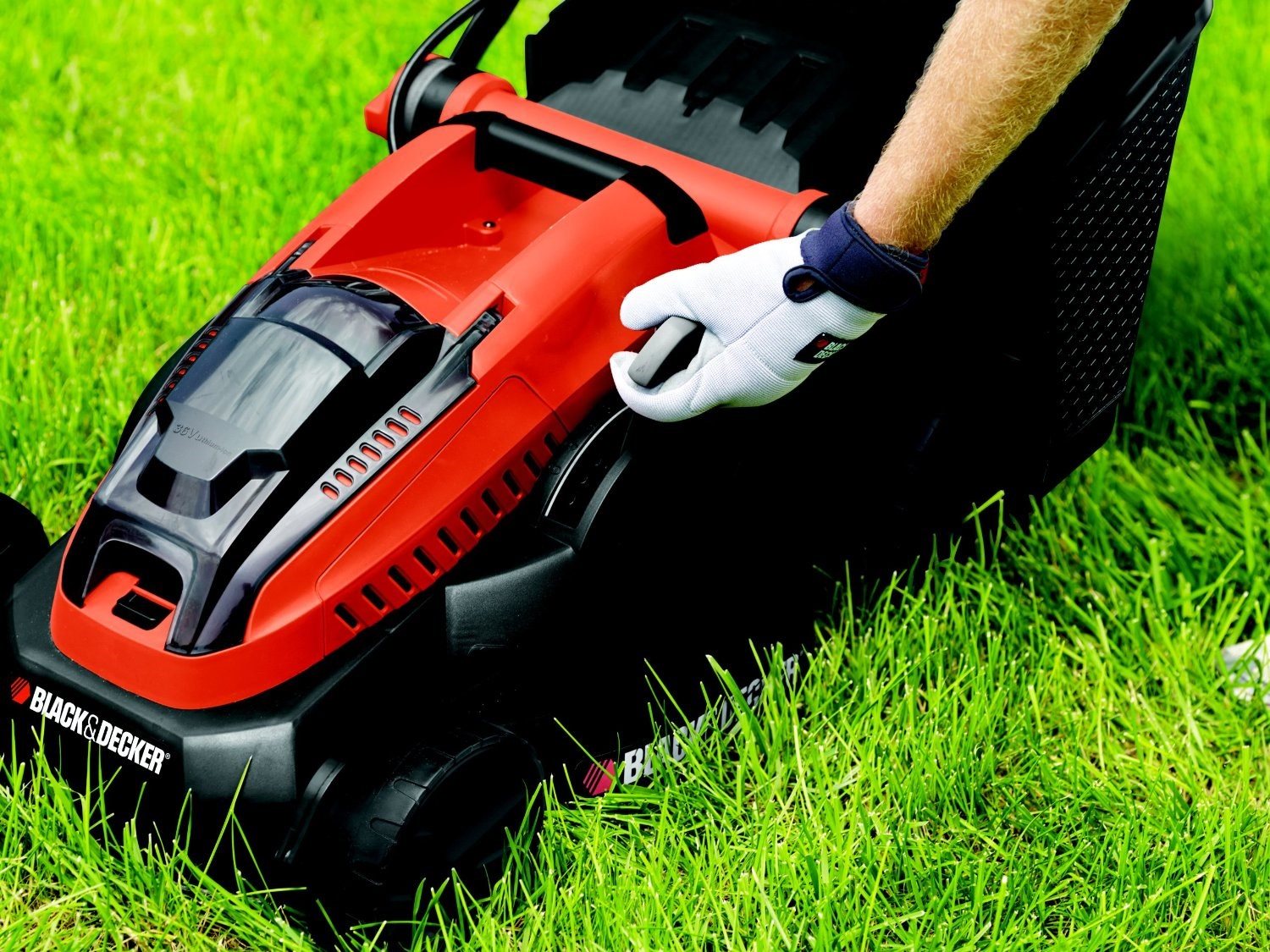 Black Decker CLM3820L2 QW 2 battery Cordless Lawn Mower alza.sk