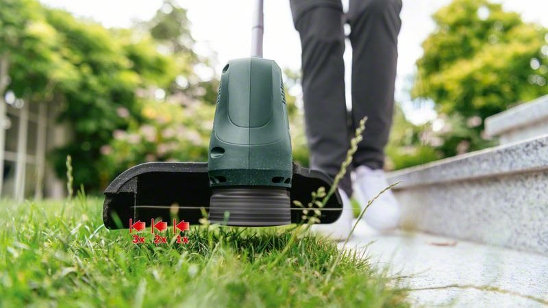 Bosch easy deals grass cut strimmer