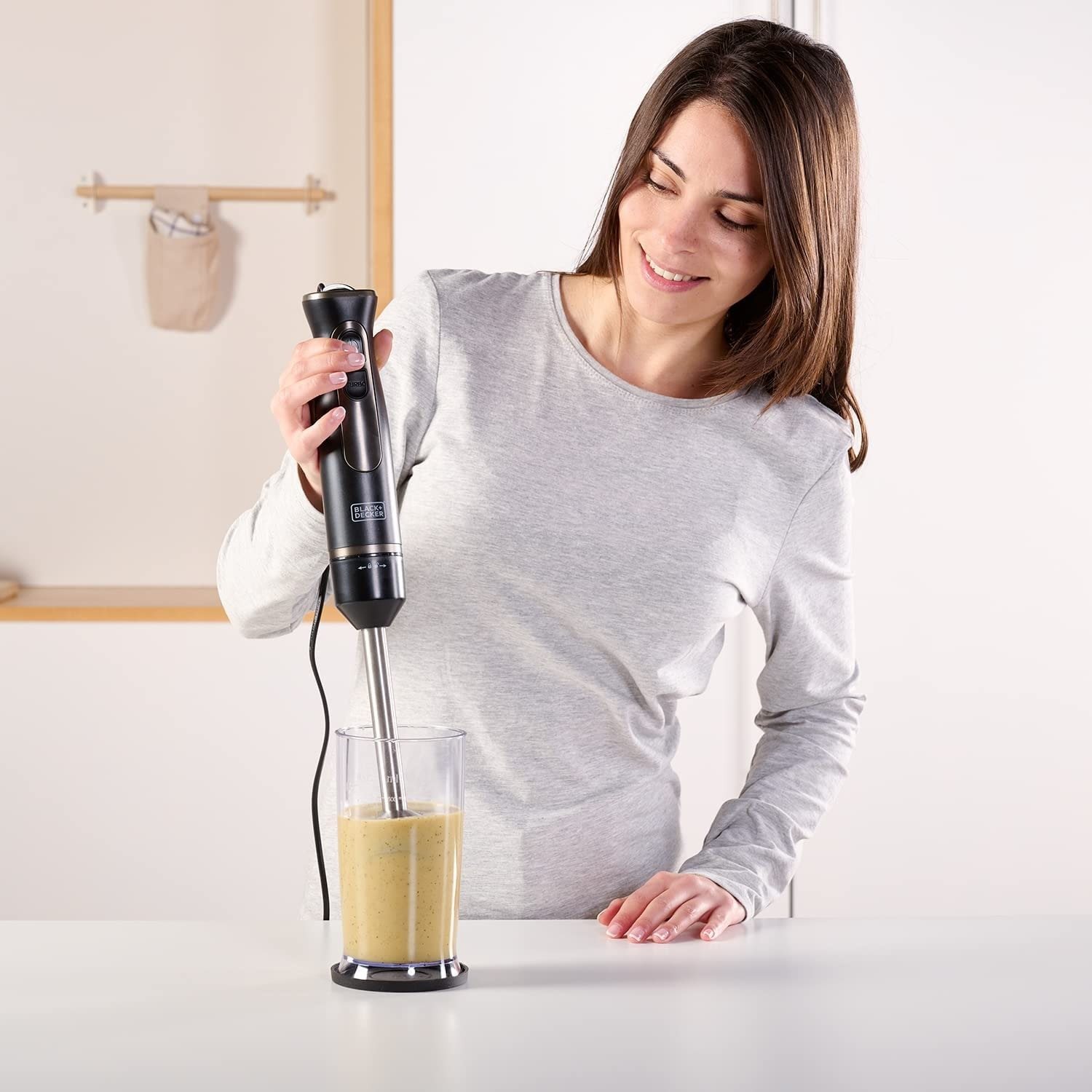 Black+Decker BXHB800E Tyčový mixér 800 W - Tyčový mixér  Alza.sk