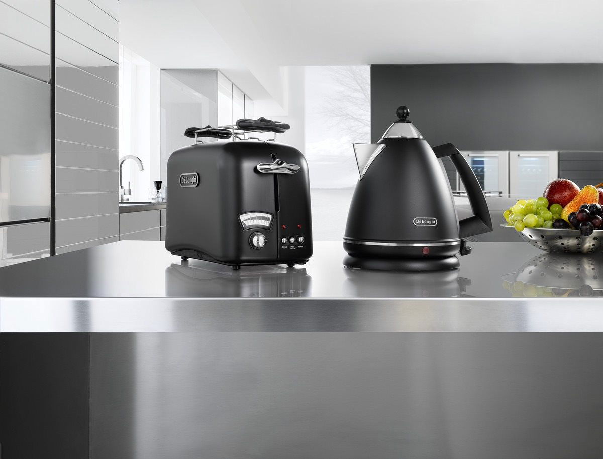 De Longhi CT021. BK1 Toaster alza.sk