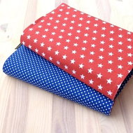 Obal na knihu Hvězdy na červené/puntík střední modrý - Book Cover