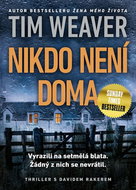 Nikdo není doma: Vyrazili na setměná blata. Žádný z nich se nevráli. - Kniha