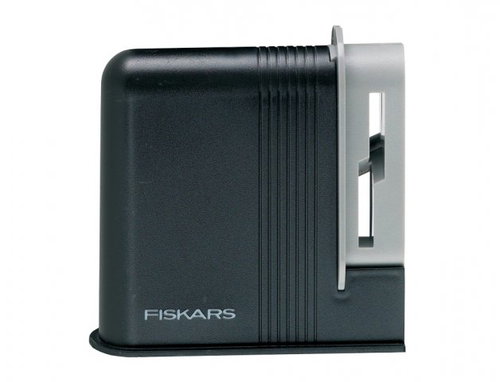 FISKARS Clip-Sharp Functional Form Scissors Sharpener 1000812 - Sharpener - Main image