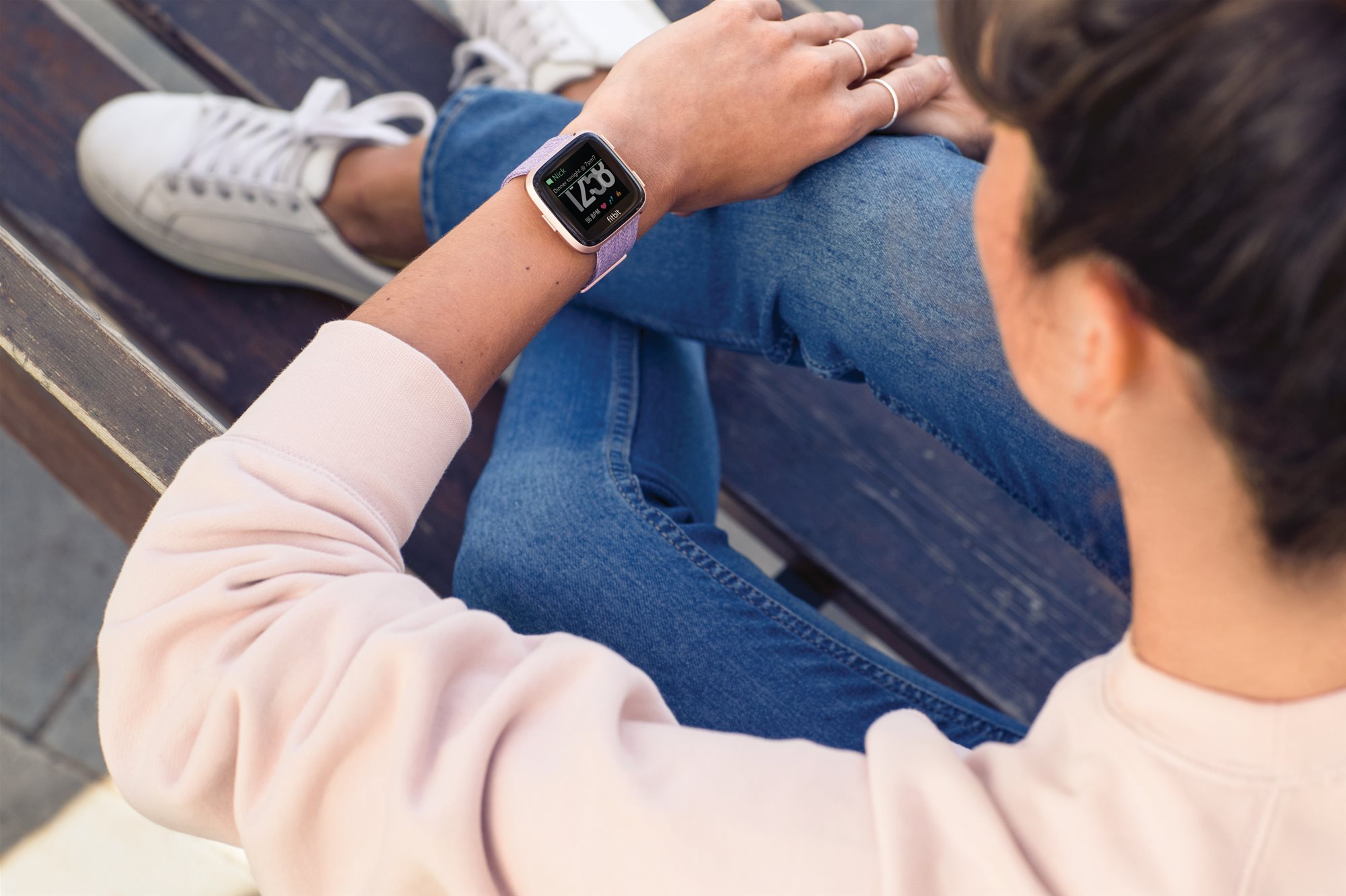 Fitbit store versa lavender