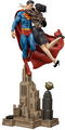 DC Comics - Superman and Lois Lane Diorama - Art Scale 1/6