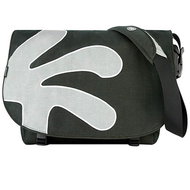 CRUMPLER Sticky Date Big Logo - brašna na notebook 14" až 17", zeleno-stříbrná (green-silver), vnitř - Carryall