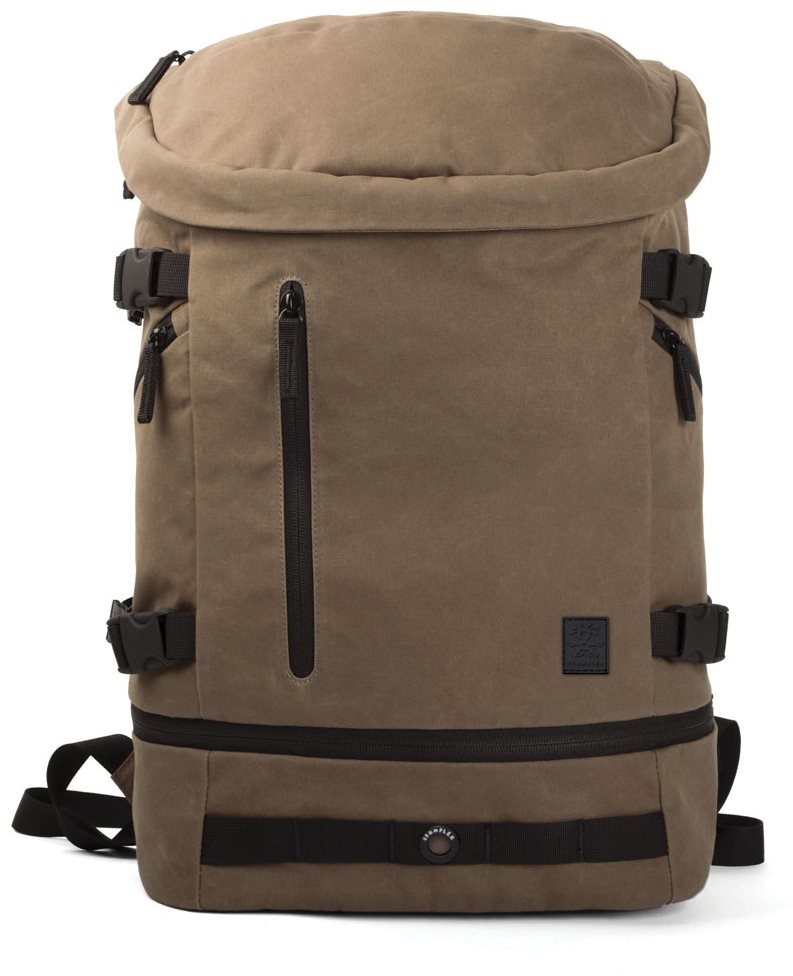 Crumpler the base park backpack hotsell