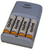 SANYO a 4 ks AA 2500mAh - Charger and Spare Batteries