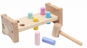 Pounding Toy Hope Toys Dětská dřevěná zatloukačka – barevné kolíky - Zatloukačka