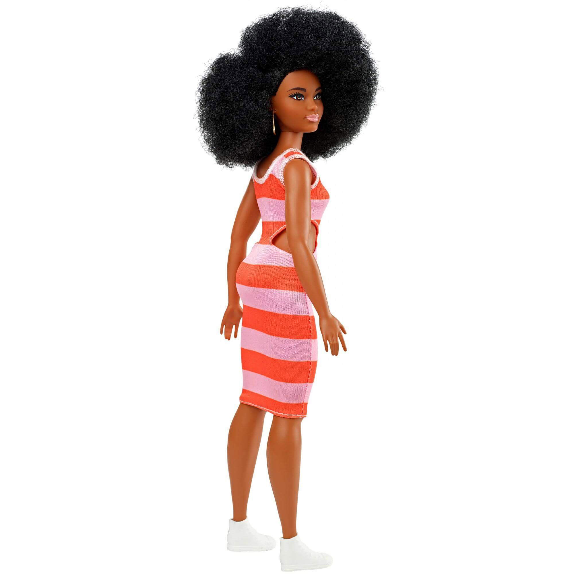 Barbie fashionista 2024 doll 105