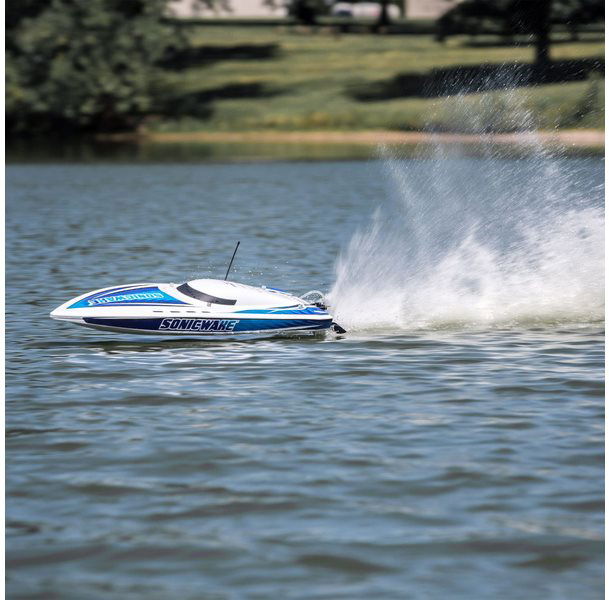 Sonicwake best sale rc boat