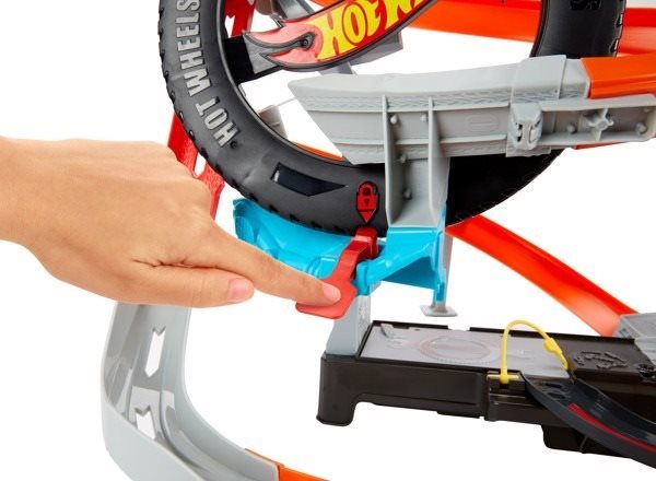 Hot wheels cheap motorised booster