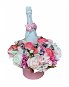 Virágos doboz nagyobb rózsaszín boglárkákból, Lindt bonbonokkal és pezsgővel 47 cm - Ajándék kosár