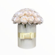 Luxury flower box made of cream roses 38 cm - Gift Box