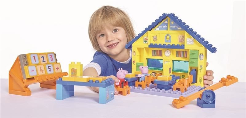 Peppa pig store lego school