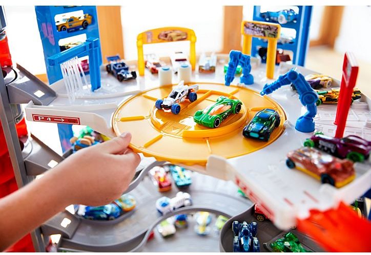 Hot wheels super ultimate mega sale garage