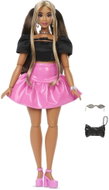Barbie Deluxe Style Modelka v černém topu a růžové sukni - Doll