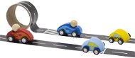 Straße mit hölzernen Spielzeugautos - Auto