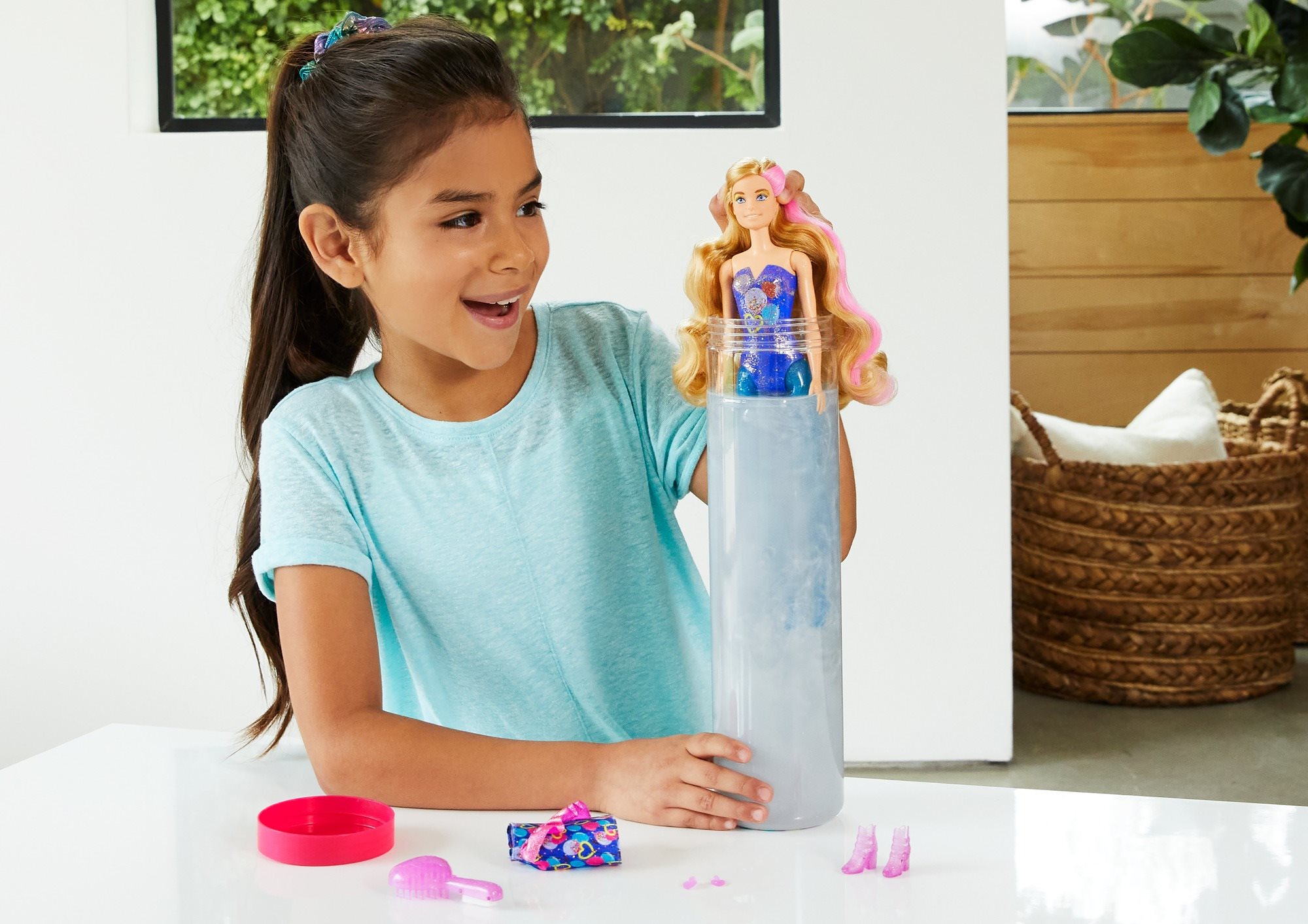 Barbie color reveal online surprise doll