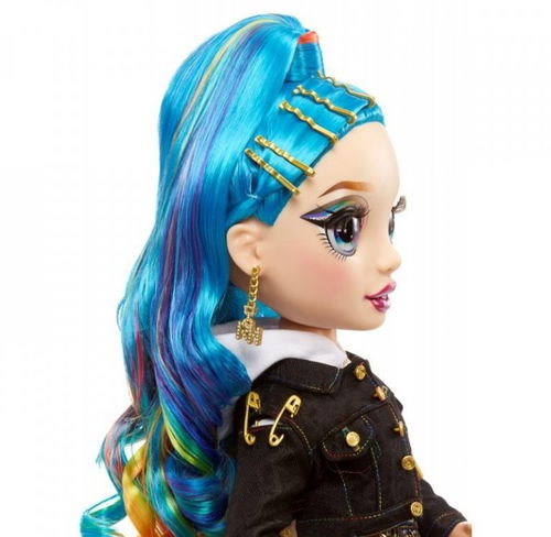 Fantastic Fashion Doll, Amaya