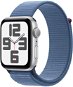 Apple Watch SE 44 mm Strieborný hliník s ľadovo modrým prevliekacím športovým remienkom - Smart hodinky