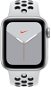Apple Watch Nike Series 5 40 mm Silber Aluminium mit Nike Sportarmband Platinum/Schwarz - Smartwatch