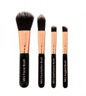 Makeup Revolution Pro Go Set  - Sada kosmetických štětců
