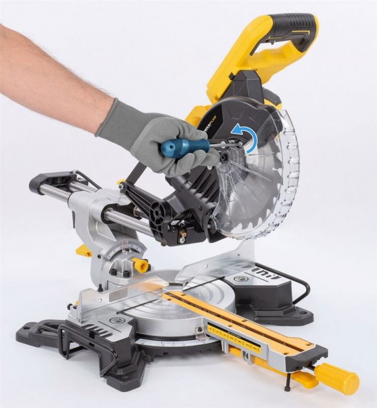 Powerplus store mitre saw