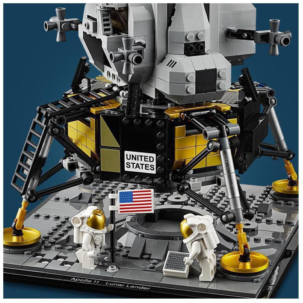 Moon discount lander lego