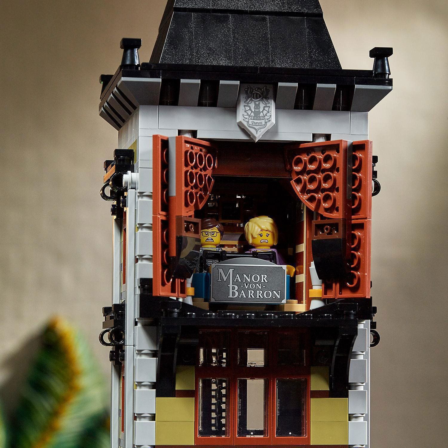 Lego haunted house online set