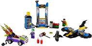 LEGO Juniors 10753 - Joker attacking the Batcave - Building Set
