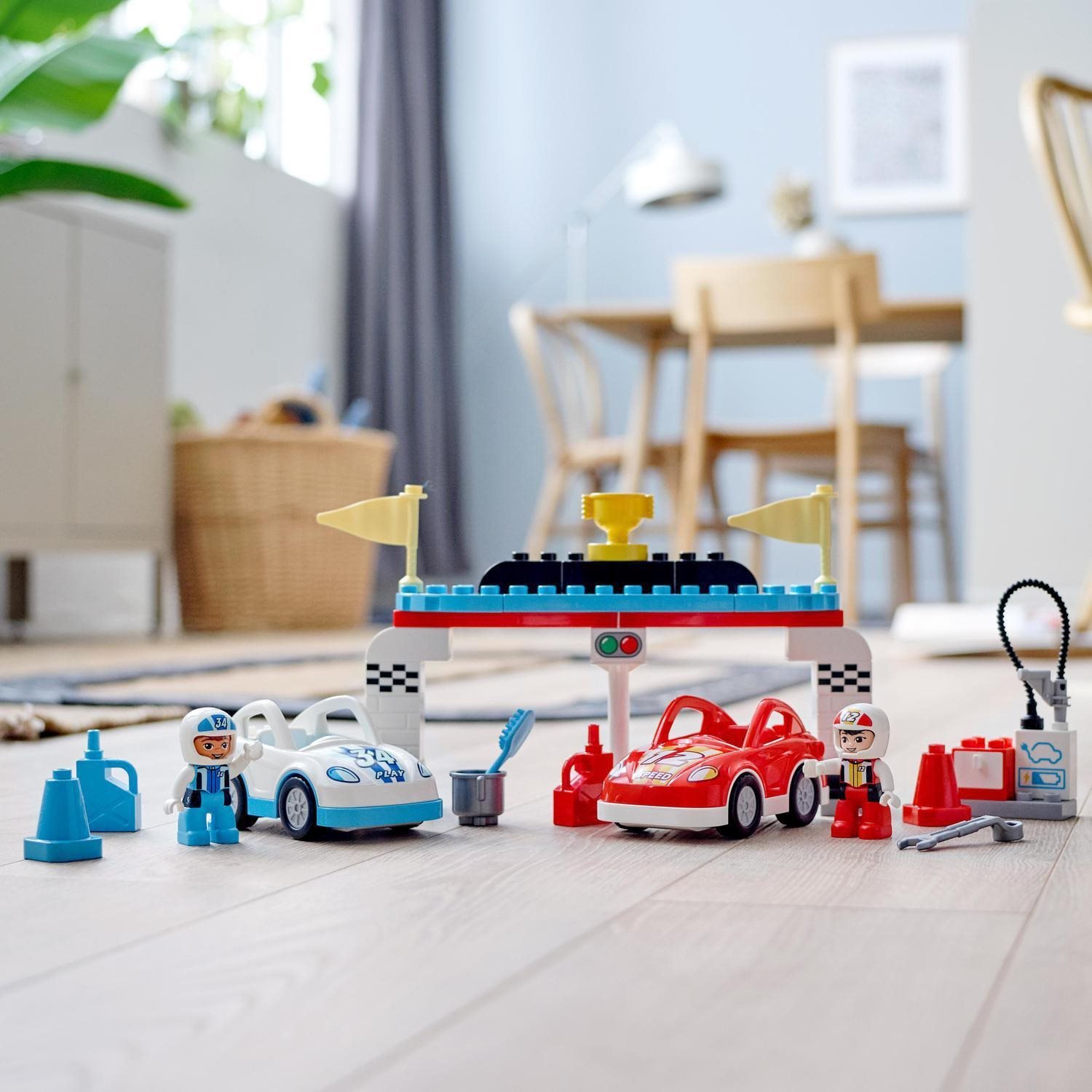 Duplo car online garage