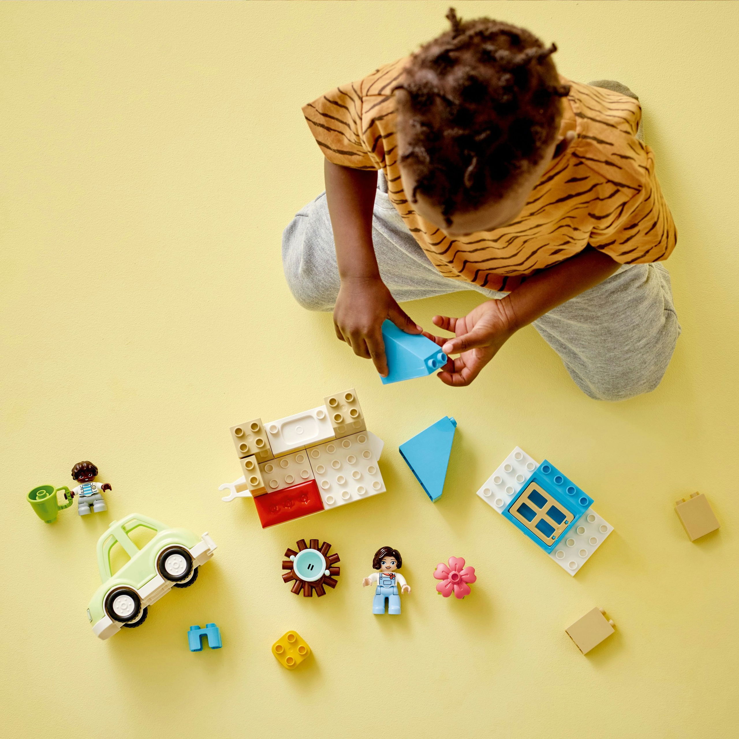 Duplo dolls online house