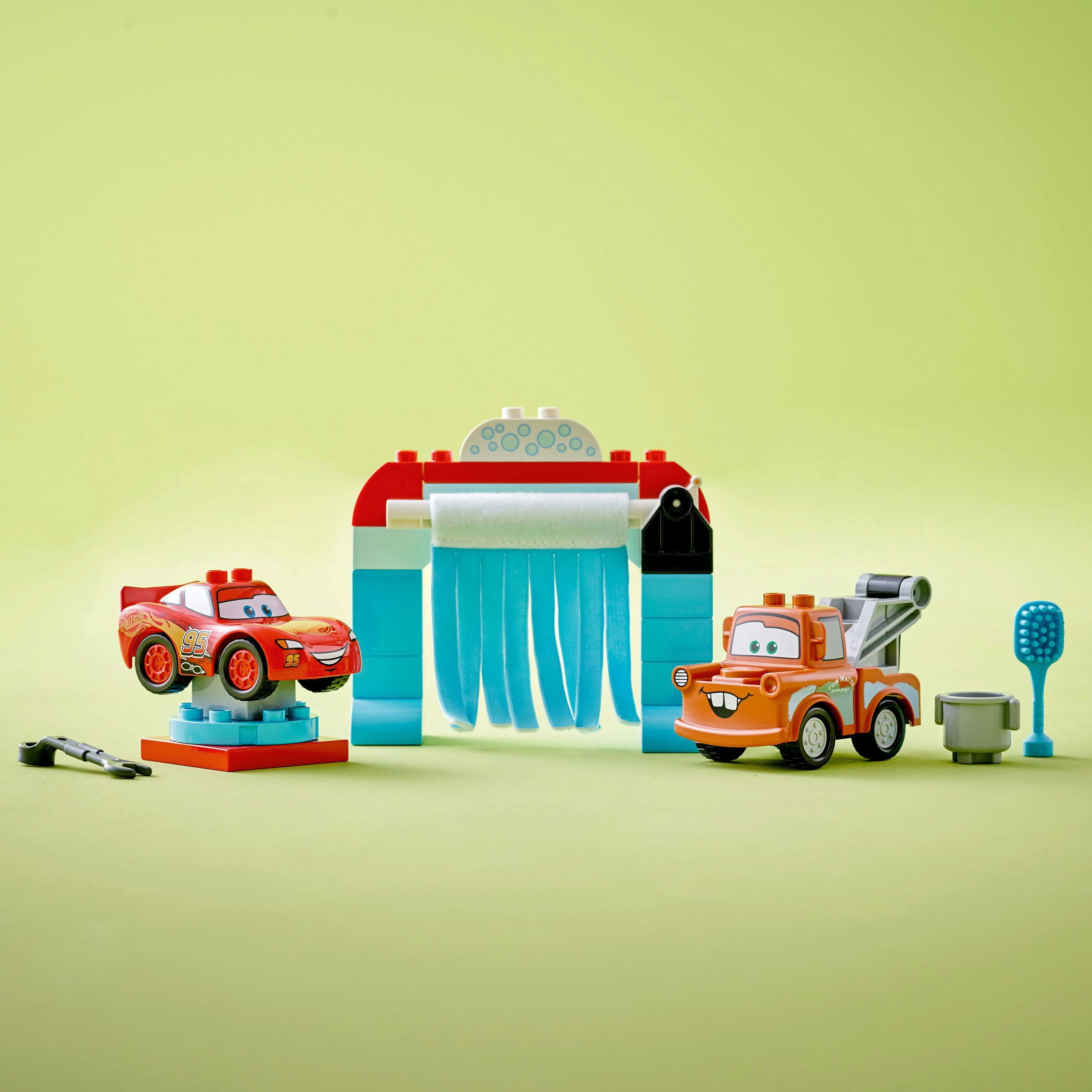 Disney cars duplo store sets