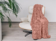 TEXTILOMANIE Fluffy blanket 240 × 230 cm pink - Blanket