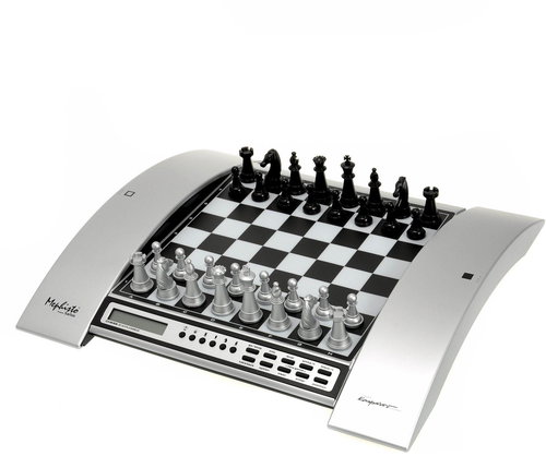 Saitek Chess Explorer - Chess Computer - Main image