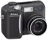 Nikon Coolpix 885 - 3.21 mil. bodů, 3x opt. zoom - černý (black)