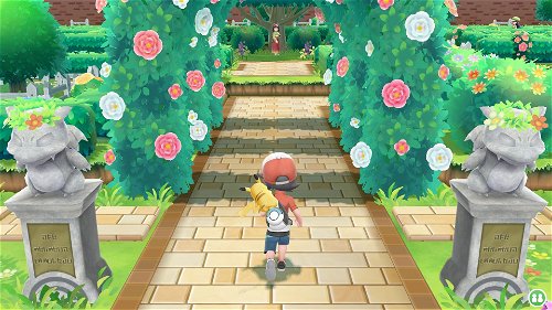 Nintendo Switch Console Let's Go Pikachu! + Poke Ball Plus Edition