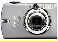Canon Digital IXUS 700 kompakt 7.1 mil. pixelu  - Digital Camera