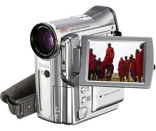 Canon DM-MVX30i, CCD 2.23 Mpx, 10x opt./ 200x dig. zoom, DO, SD/MMC, DV in/out, AV in/out - - - Main image